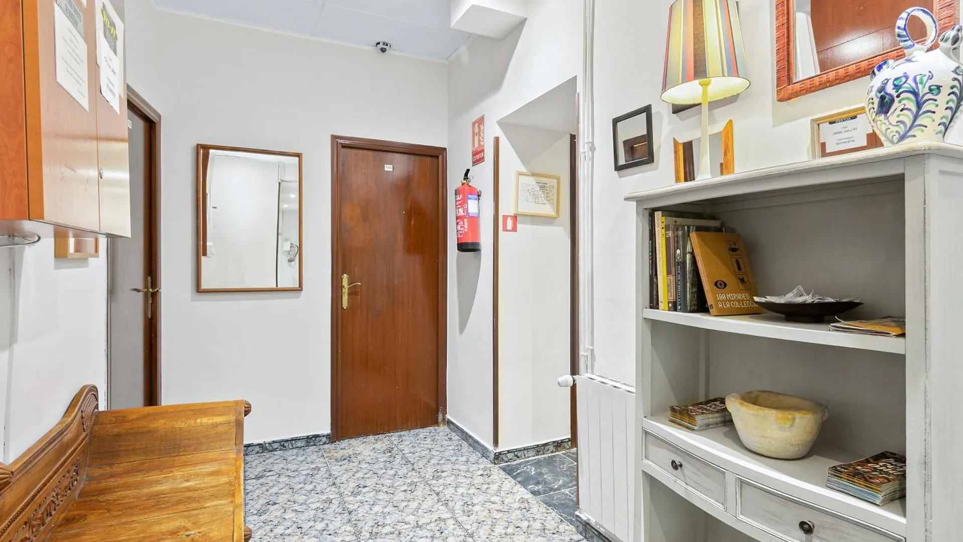 Hostal Santa Ana Barcelona